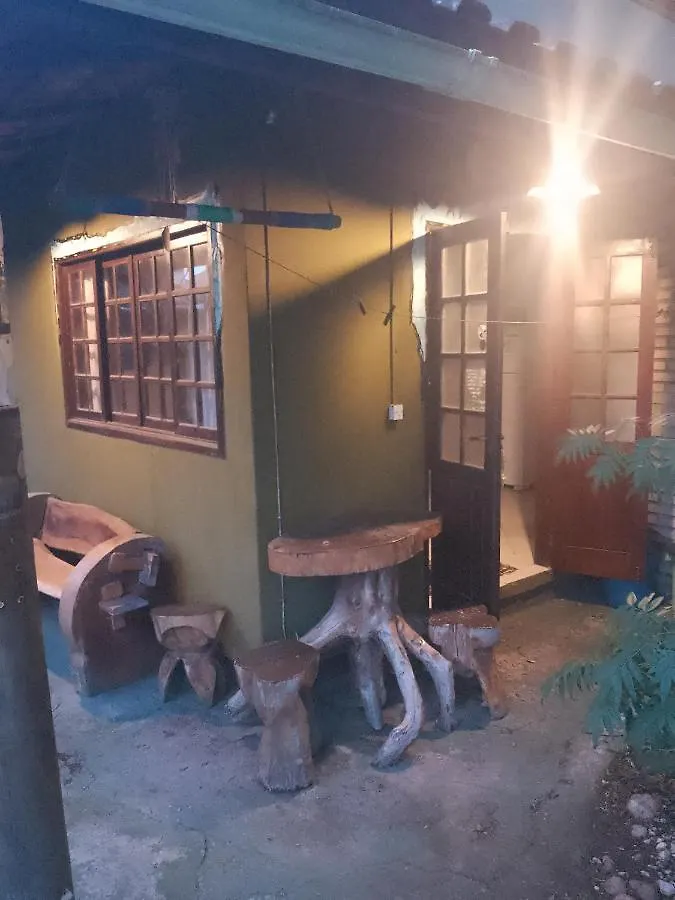 מלון Florianópolis Karaguashouse בית הארחה